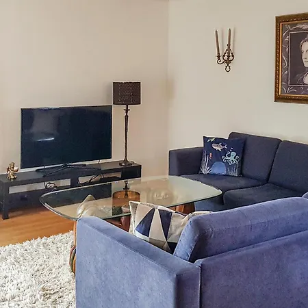 Holiday home 4 Bedroom Pet Friendly In